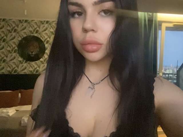 LEXYBIGLIPS free sexy photo