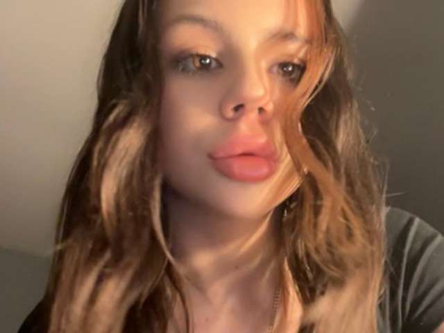 LEXYBIGLIPS free sexy photo