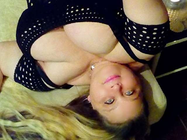 SEXYMOLLIG amateur webcam photo